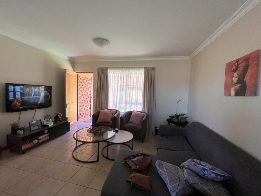 2 Bedroom Property for Sale in Vredenhof Sh Free State